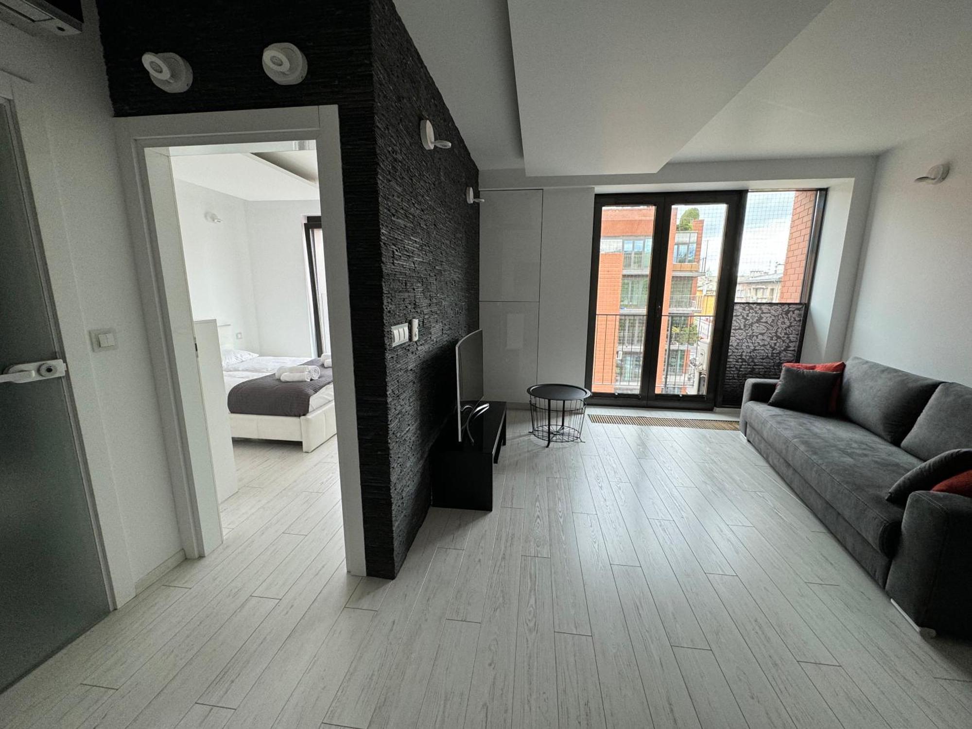 Apartment Black&white Angel