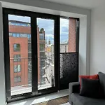 Black&White Angel Apartment